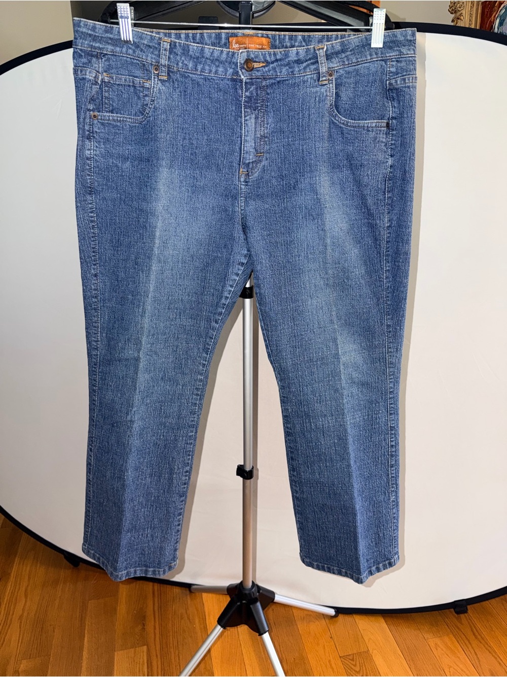 Lee One True Fit Straight Leg Medium Wash Jeans Size 20WP
